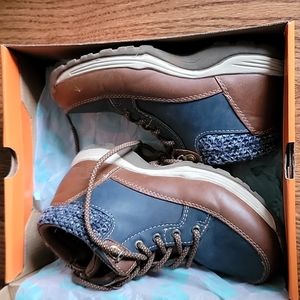 Kids boots